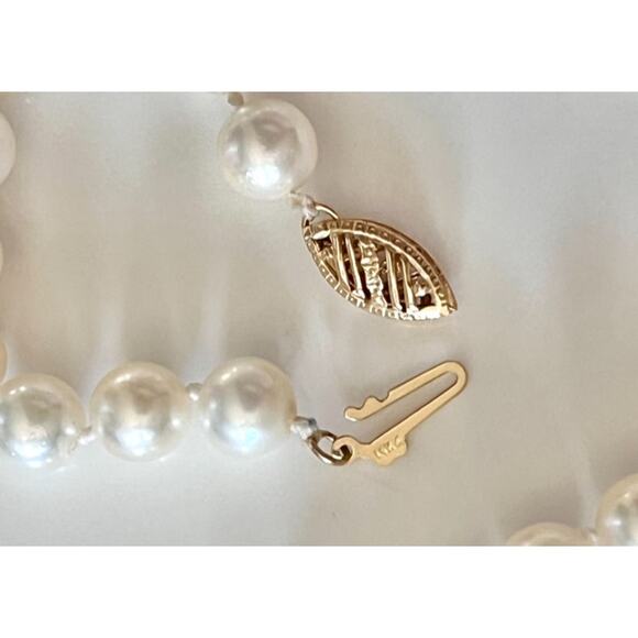 VTG Cultured PEARL NECKLACE 18" Knotted 62 Pearls 7mm 14K Gold Fish Hook Clasp! - Picture 4 of 8